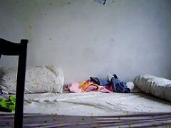 Linda morena se está videos x adultos pajeando y chupando a su esposo