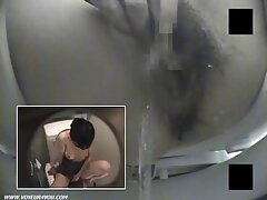 Rubia cachonda chupa y monta a un compañero de trabajo con una polla videos pornograficos xxx grande