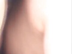 La apuesta perdida de la ruleta de x videos pornogay una chica salvaje se convierte en una orgía salvaje con dos chicos