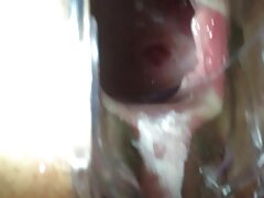 Chico nadurasx sigue follando con una MILF caliente a pesar de que su marido está en casa