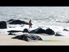 Delicious Asian Mint Asakura lame el pezón y se folla el pene de un hombre videos x abuelas gratis