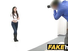 Nena quería sexo simple pero obtuvo una bonificación en forma de videos x no gratis gangbang