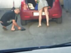 Masajista se video x nografico folla a una deliciosa adolescente de pelo negro