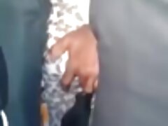 Pareja se cuela en el baño triple x sexo para tener una aventura espontánea