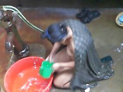 Semental experimentado domina x videos lesvianas a una nena con curvas con su polla dura