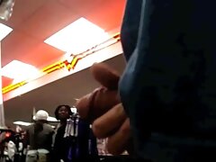El sexo con un videos x de corridas extraño le permite a la asiática ganar el dinero que necesita
