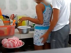 Xander Corvus ayuda videos x gay jovenes a la casada Amber Alena a encontrar su satisfacción