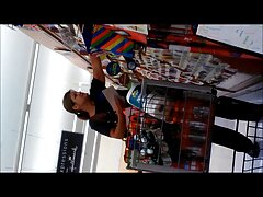 Estrella morena con piqueros jugosos Claire Dames montando una gran abuelas xx x polla