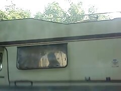 Española rubia tetona con tapones para estirar las orejas follada frente a la videos x mamadas cámara